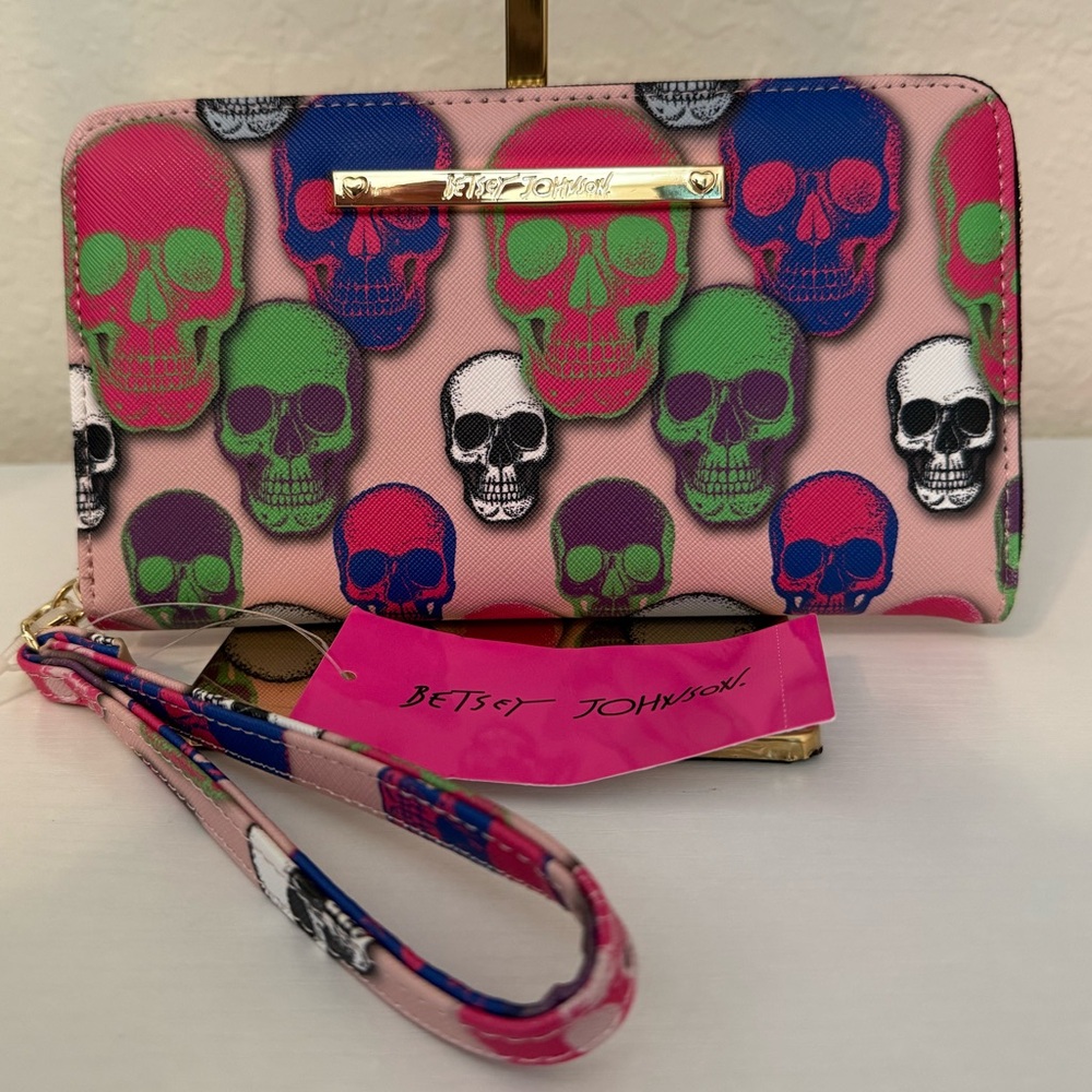 Betsey Johnson Skull Large Wristlet